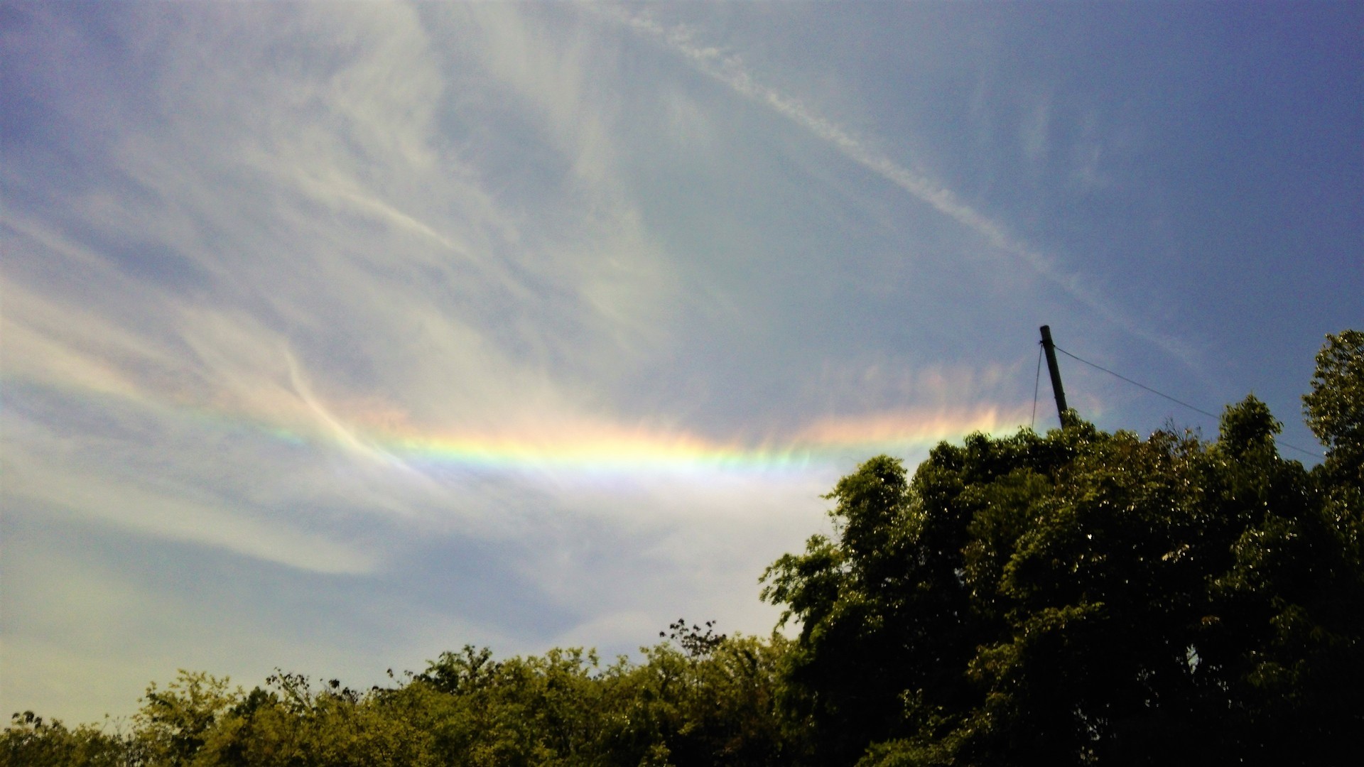 天使のメッセージ 虹とユニコーンみたいな雲と Hanapanda13の日記