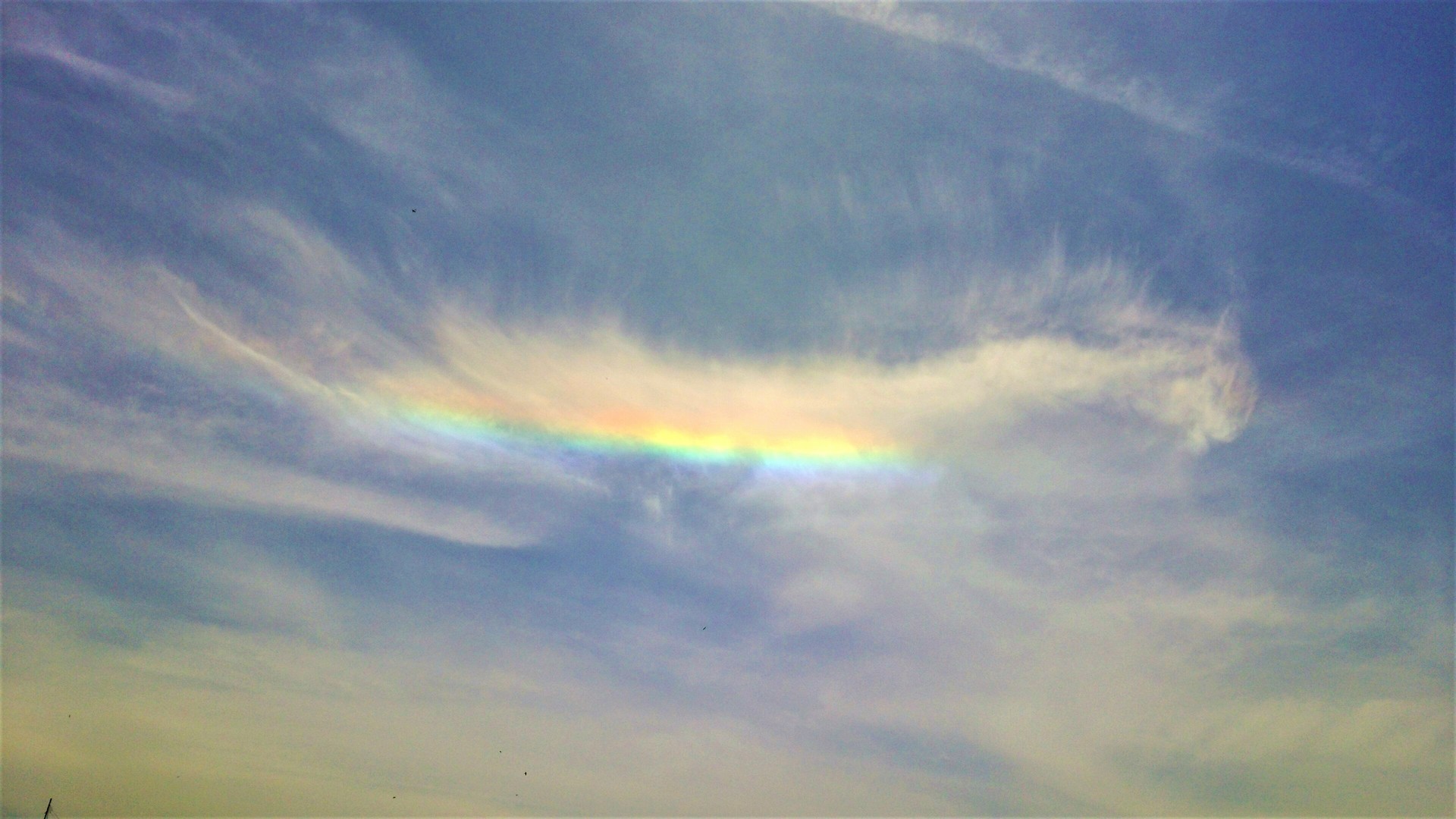 天使のメッセージ 虹とユニコーンみたいな雲と Hanapanda13の日記
